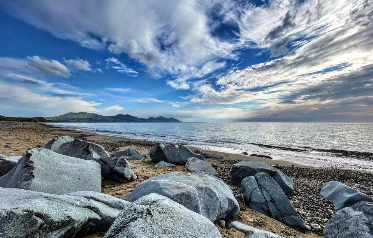 Mynydd A Mor Villa Trefor  Ngoại thất bức ảnh